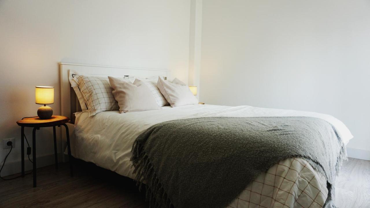 Sintra Stay - Massama Guesthouse كويلوز المظهر الخارجي الصورة